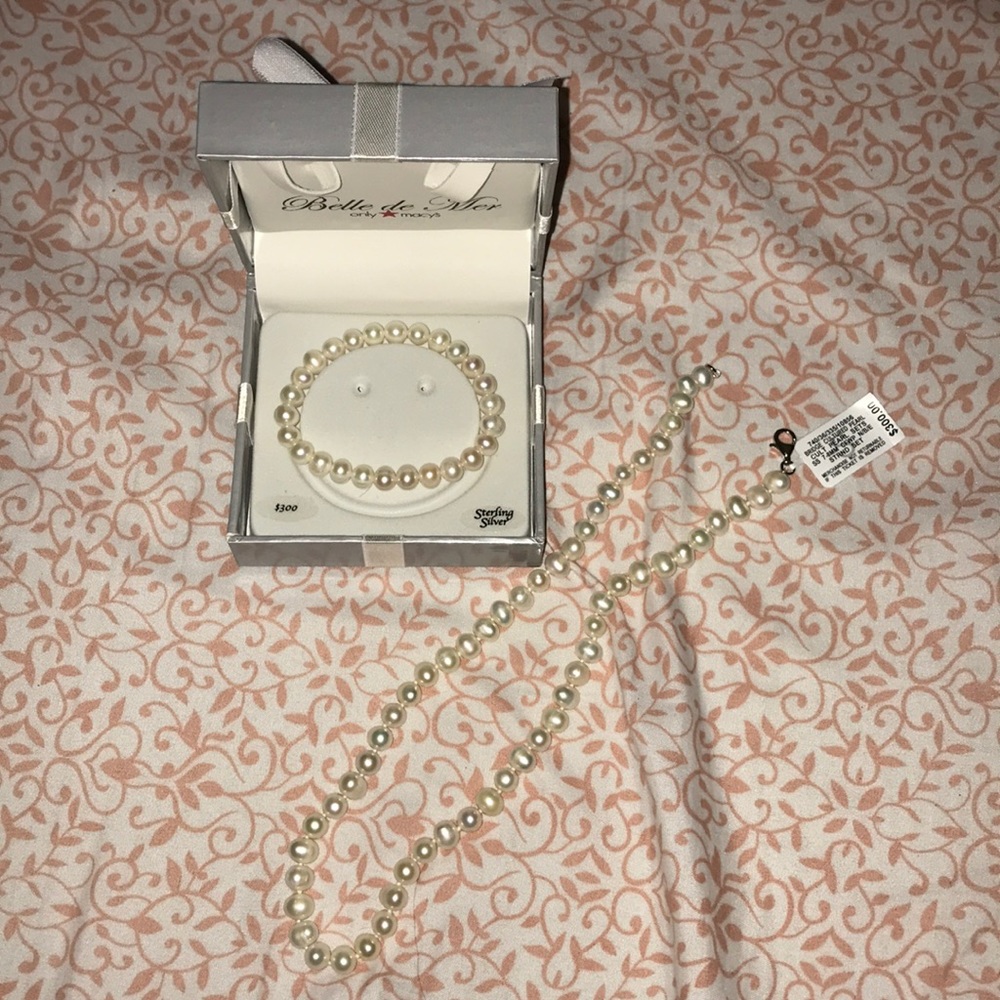Authentic Freshwater Pearl Necklace & Bracelet